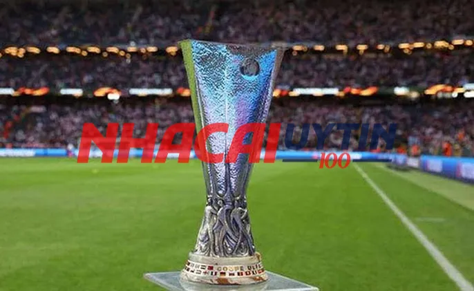 Những thông tin ngoài lề bảng xếp hạng Cúp C2